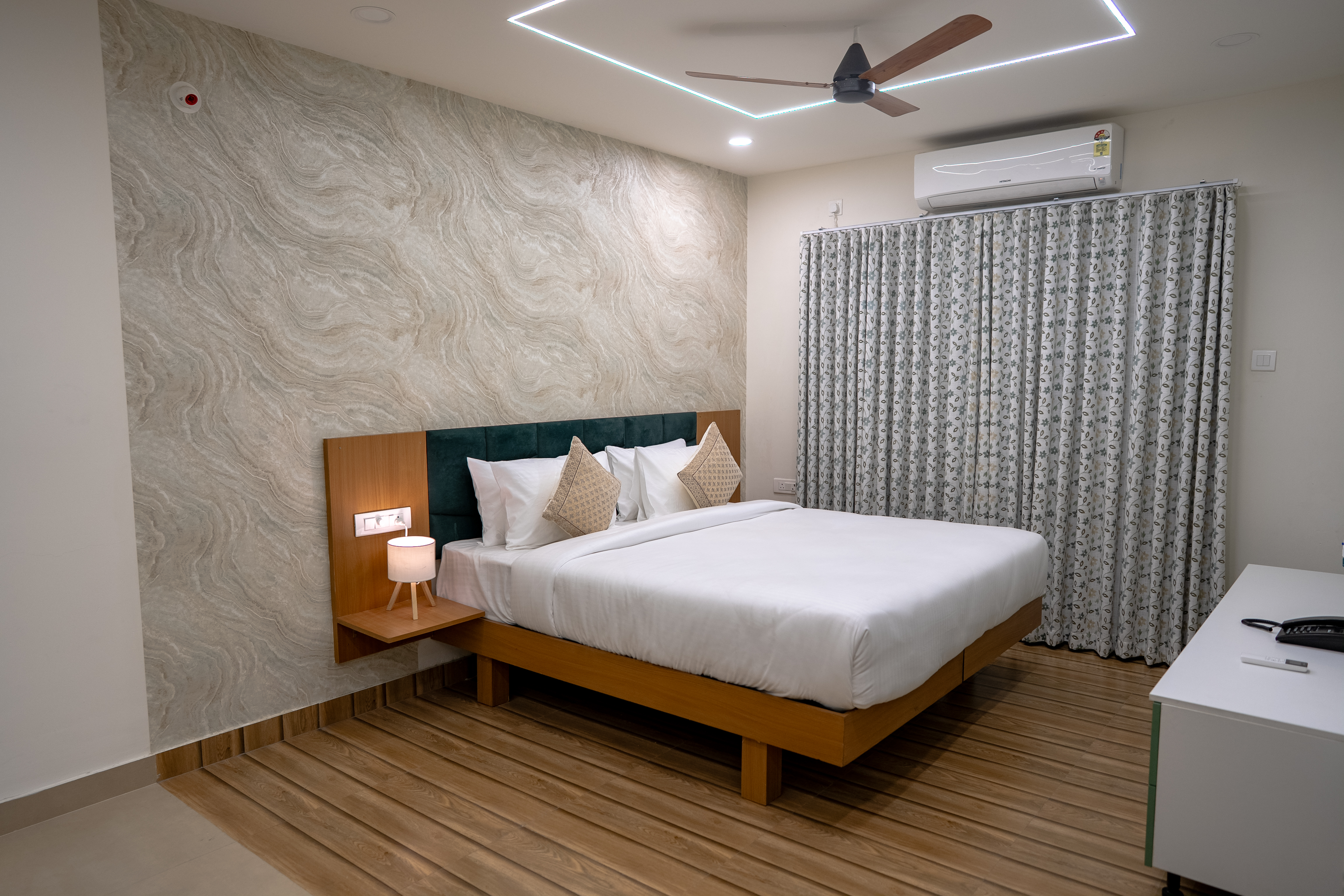 1 Bed Room Suite 7